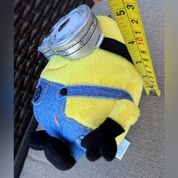 EUC Despicable Me Mayhem Dave Plush - Picture 2 of 12